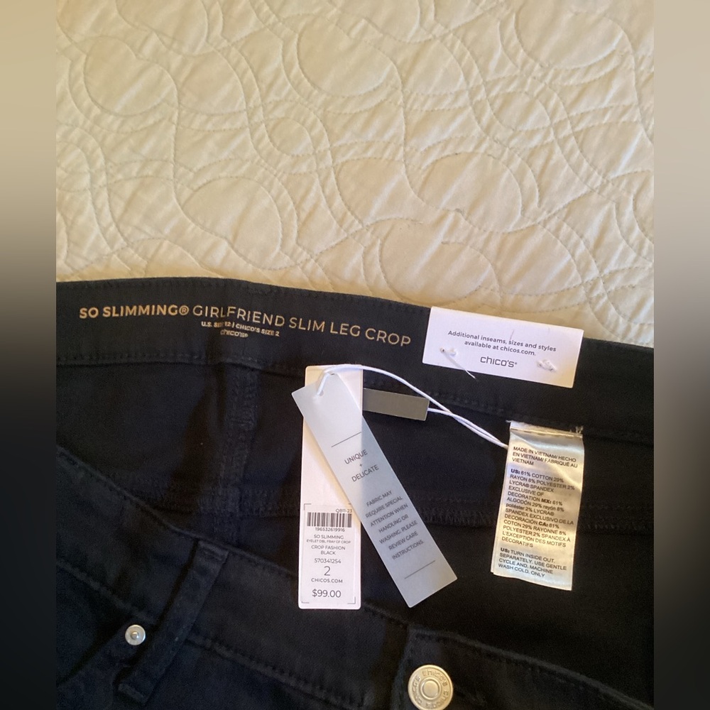 Chico’s So-Slimming Crop Jean-Black (12) 2 - Picture 3 of 8